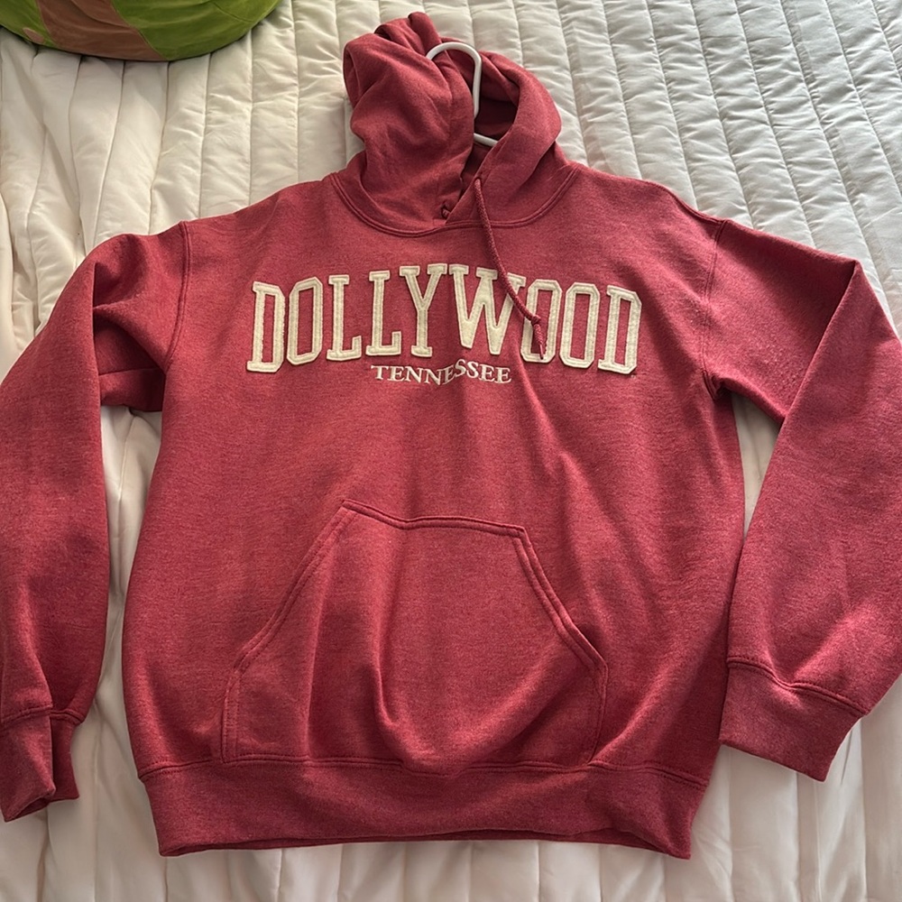Dollywood Sweatshirt!